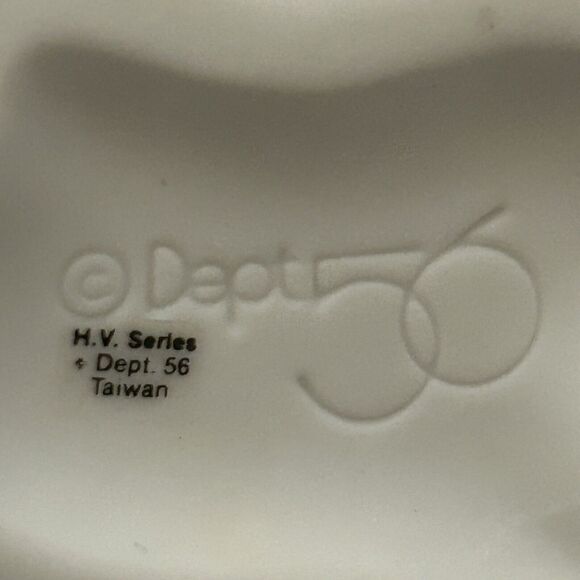 Dept 56 Heritage Village Collection Blue Star Ice Harvesters #5650-2 - Picture 11 of 12